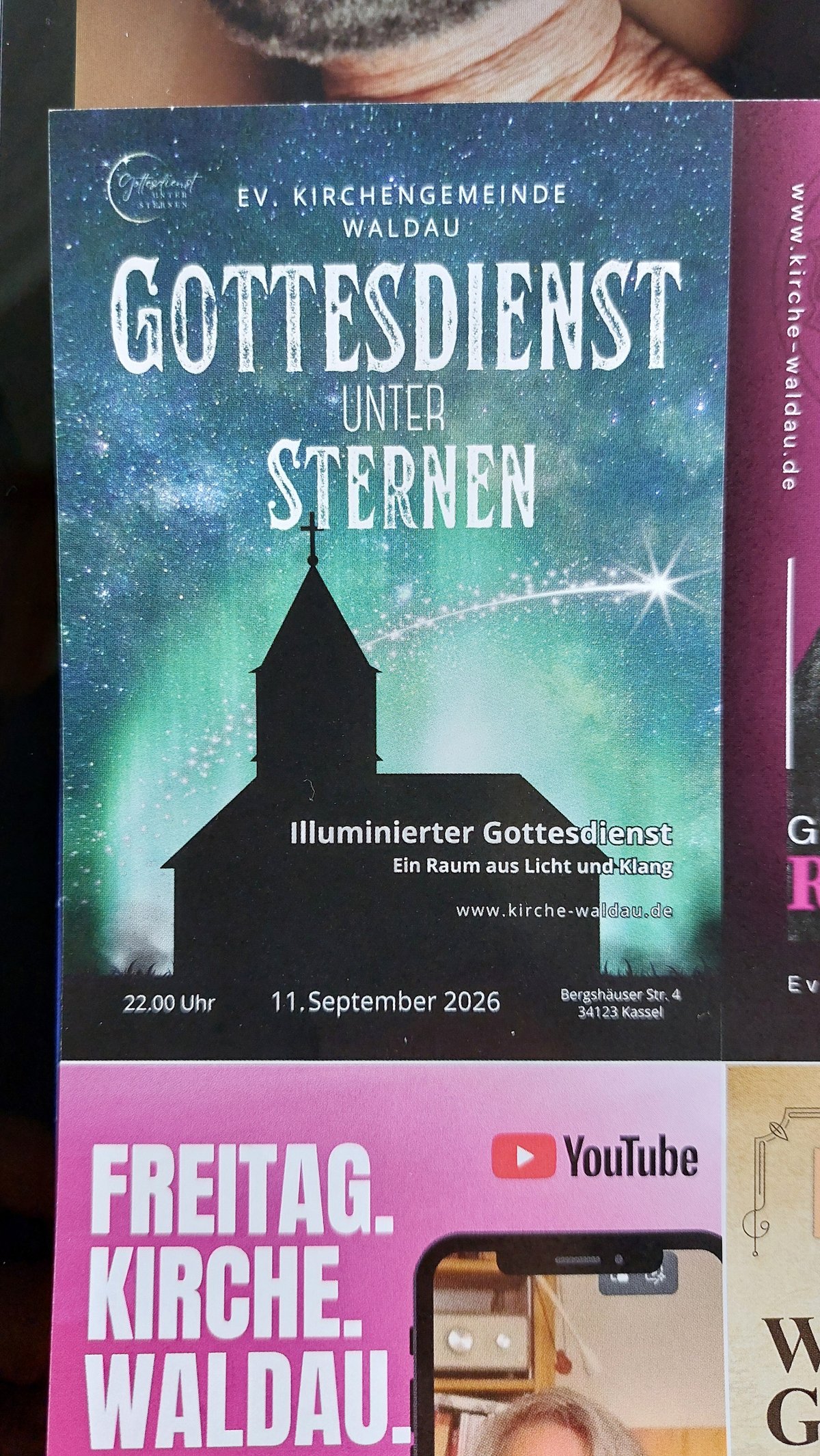 Flyer für illuminierten Gottesdienst am 11. September 2026 um 22 Uhr in Kassel mit Kirchensilhouette vor Sternenhimmel.